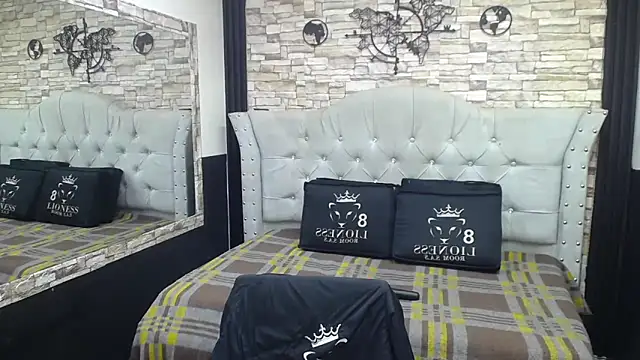 Snapshot of sia_cavad chatting on October 28, 1:03 pm sia cavad online show from October 28, 1:03 pm