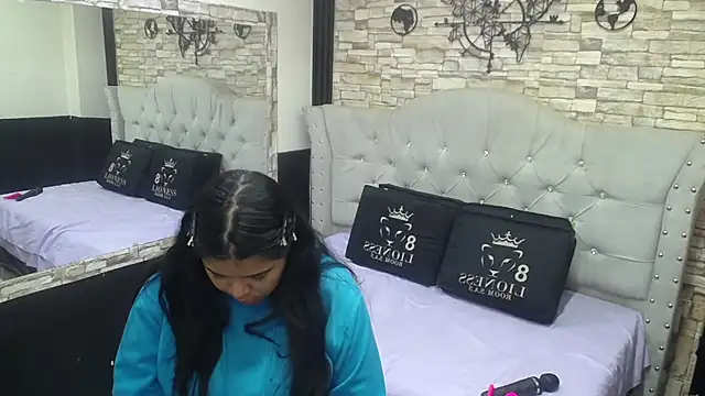 Snapshot of sia_cavad chatting on November 22, 12:15 pm sia cavad online show from November 22, 12:15 pm