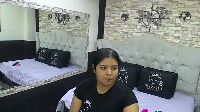 Snapshot of sia_cavad chatting on November 29, 12:41 pm sia cavad online show from November 29, 12:41 pm