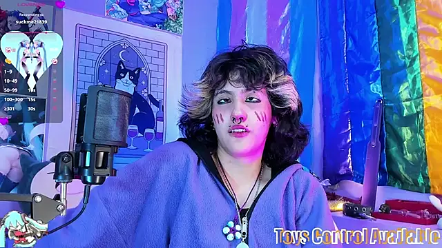 Snapshot of Angel_Sweett_1 chatting on July 17, 8:32 am Angel Sweett 1 online show from July 17, 8:32 am