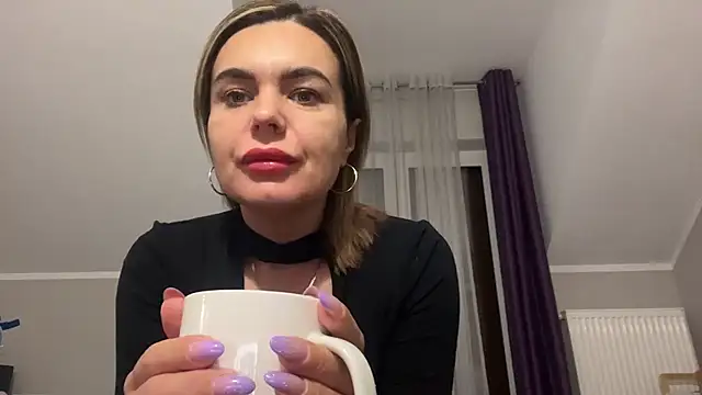 Snapshot of DESIREjenny chatting on March 14, 8:53 am DESIREjenny online show from March 14, 8:53 am
