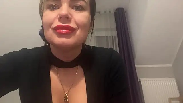 Snapshot of DESIREjenny chatting on March 20, 8:53 am DESIREjenny online show from March 20, 8:53 am