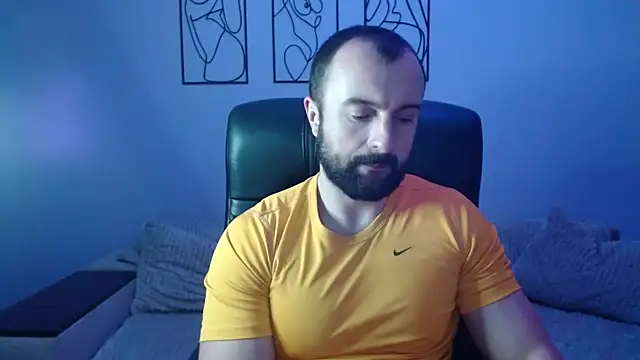 brindlefly6969 online show from November 26, 1:56 pm