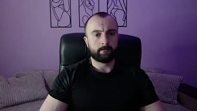 brindlefly6969 online show from April 3, 10:35 am