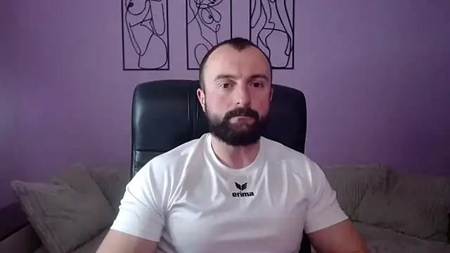 brindlefly6969 online show from April 16, 10:49 am