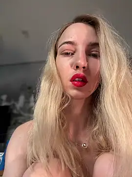 Snapshot of Adelina0001 chatting on February 19, 2:12 am Adelina0001 online show from February 19, 2:12 am