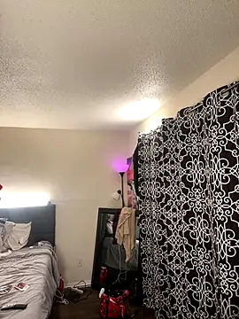 Snapshot of 4EVAGLACIERS chatting on December 8, 7:26 am 4EVAGLACIERS online show from December 8, 7:26 am