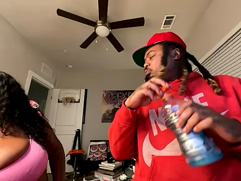 Snapshot of 4EVAGLACIERS chatting on September 22, 3:08 am 4EVAGLACIERS online show from September 22, 3:08 am