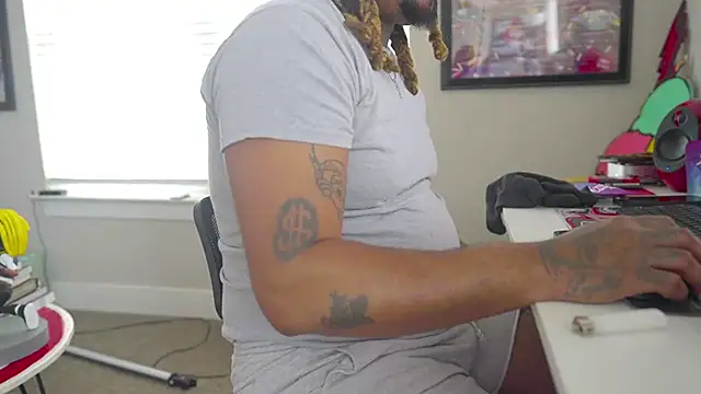 Snapshot of 4EVAGLACIERS chatting on September 24, 3:15 pm 4EVAGLACIERS online show from September 24, 3:15 pm