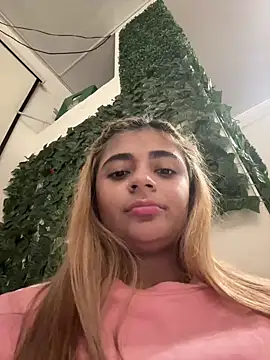 Snapshot of pamell_col chatting on December 14, 12:11 am pamell col online show from December 14, 12:11 am