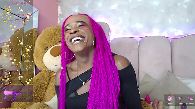 puca ebony online show from December 12, 10:52 pm