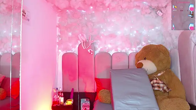 puca ebony online show from February 23, 12:35 pm