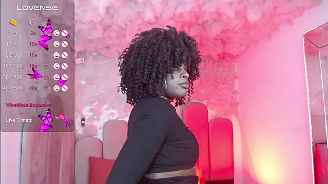 Snapshot of puca_ebony chatting on May 19, 1:56 am puca ebony online show from May 19, 1:56 am