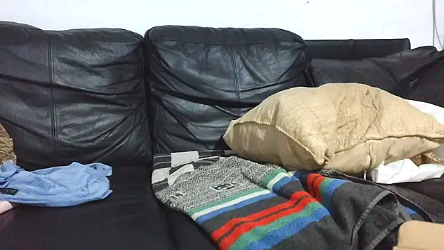 Youns98 online show from October 9, 8:51 pm