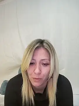 SallyCumLaude online show from February 16, 7:15 am