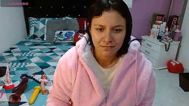 Snapshot of soniafuckboobs chatting on February 22, 2:41 pm soniafuckboobs online show from February 22, 2:41 pm