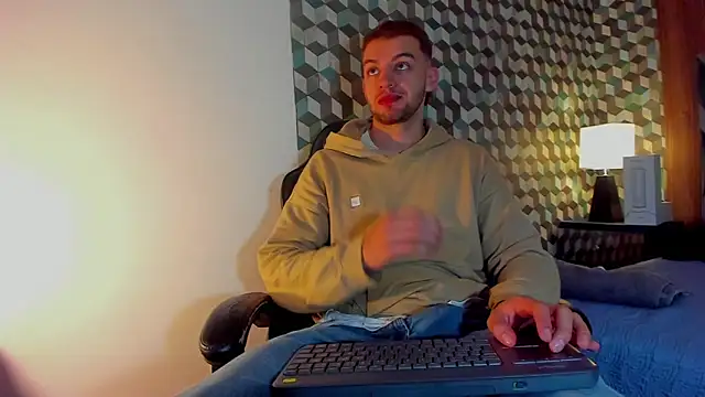 Michael magno online show from February 11, 12:27 pm