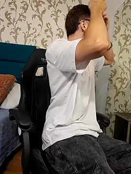 Michael magno online show from March 31, 10:48 am