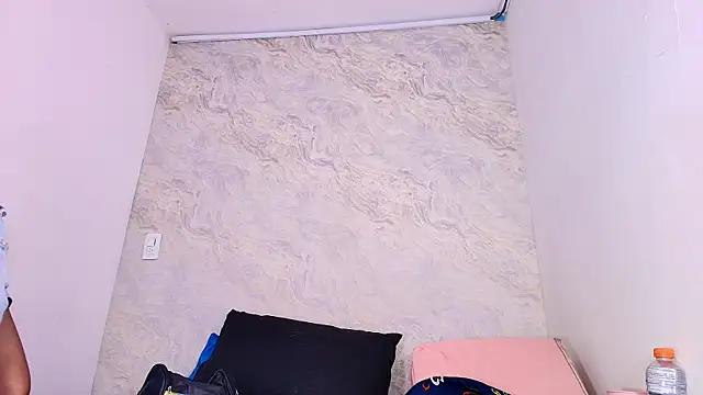 Snapshot of sofi_balvin chatting on March 5, 7:17 pm sofi balvin online show from March 5, 7:17 pm