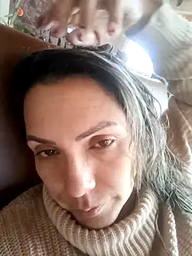 Snapshot of Chantal_hott chatting on October 2, 8:05 pm Chantal hott online show from October 2, 8:05 pm