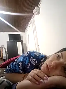 Snapshot of Chantal_hott chatting on November 30, 10:41 am Chantal hott online show from November 30, 10:41 am