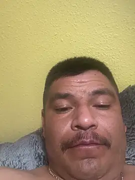 Snapshot of 111pervertido chatting on February 23, 9:06 am 111pervertido online show from February 23, 9:06 am