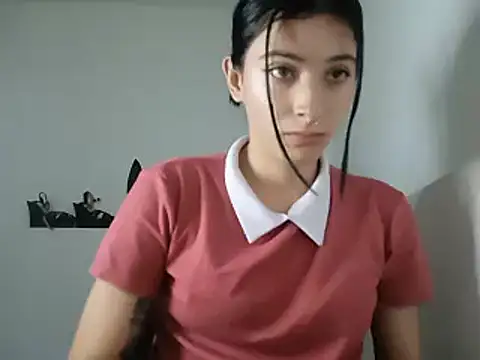 Snapshot of Mia_foster1 chatting on February 19, 9:25 pm Mia foster1 online show from February 19, 9:25 pm