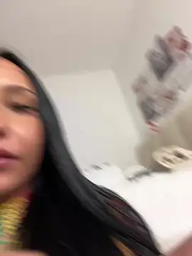 Snapshot of Coco-Love chatting on February 24, 11:19 pm Coco-Love online show from February 24, 11:19 pm