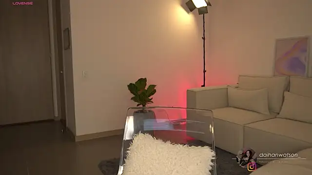 Daihanwatson  online show from March 10, 1:45 am