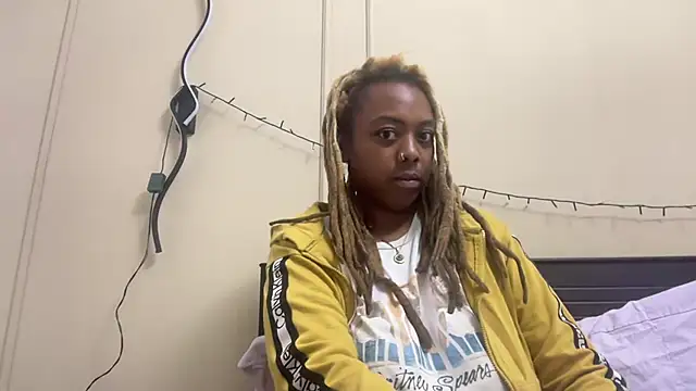 ChocolateCakeQueen online show from January 9, 5:02 am