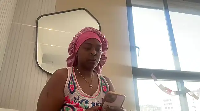 ChocolateCakeQueen online show from January 11, 4:57 pm