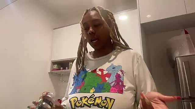 ChocolateCakeQueen online show from January 14, 3:43 am