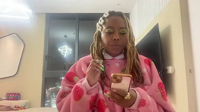 ChocolateCakeQueen online show from January 20, 12:15 am