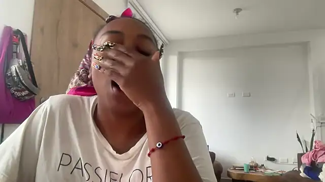 ChocolateCakeQueen online show from November 1, 8:33 pm