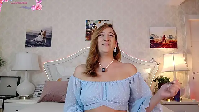 Snapshot of IreneHope chatting on May 26, 8:54 am IreneHope online show from May 26, 8:54 am