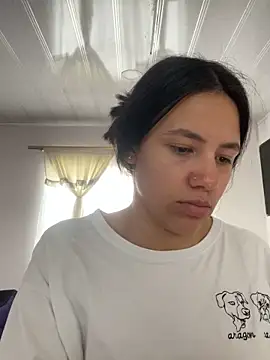 Snapshot of hannahb-e chatting on October 9, 3:21 pm hannahb-e online show from October 9, 3:21 pm