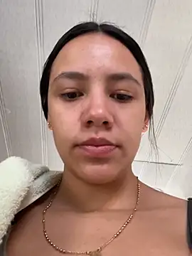 Snapshot of hannahb-e chatting on December 15, 3:16 pm hannahb-e online show from December 15, 3:16 pm