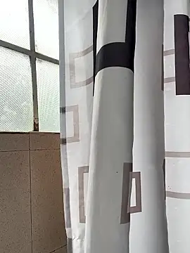 Snapshot of hannahb-e chatting on January 15, 4:11 pm hannahb-e online show from January 15, 4:11 pm