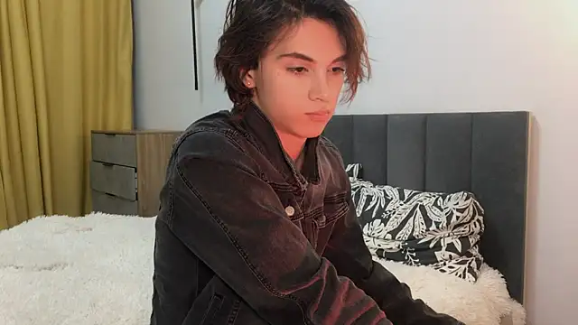 Snapshot of k0sta_ chatting on January 24, 6:04 pm k0sta online show from January 24, 6:04 pm