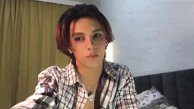 Snapshot of k0sta_ chatting on February 1, 12:29 am k0sta online show from February 1, 12:29 am