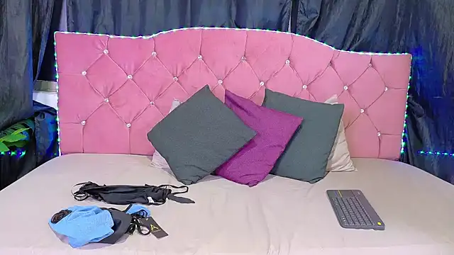 Snapshot of Cataleya_divine chatting on February 23, 12:13 pm Cataleya divine online show from February 23, 12:13 pm