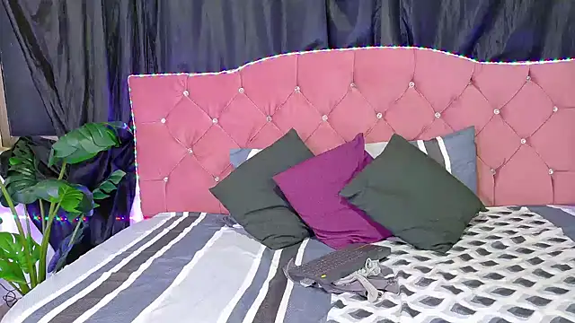 Snapshot of Cataleya_divine chatting on February 26, 12:48 pm Cataleya divine online show from February 26, 12:48 pm