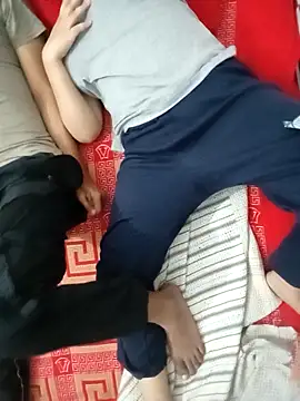 robbart43 online show from April 18, 5:28 pm