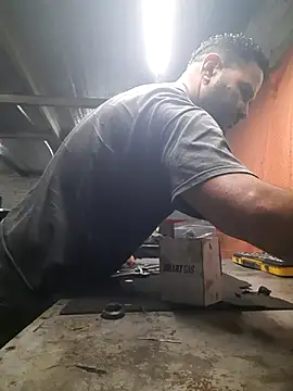 Snapshot of hecwil8 chatting on November 7, 12:49 pm hecwil8 online show from November 7, 12:49 pm