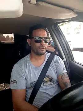 Snapshot of hecwil8 chatting on November 19, 12:05 pm hecwil8 online show from November 19, 12:05 pm