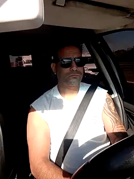 Snapshot of hecwil8 chatting on November 28, 11:24 am hecwil8 online show from November 28, 11:24 am