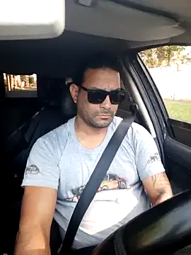 Snapshot of hecwil8 chatting on December 2, 11:37 am hecwil8 online show from December 2, 11:37 am