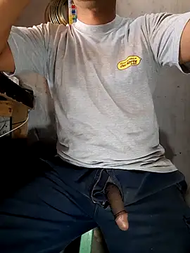 Snapshot of hecwil8 chatting on December 17, 3:18 pm hecwil8 online show from December 17, 3:18 pm