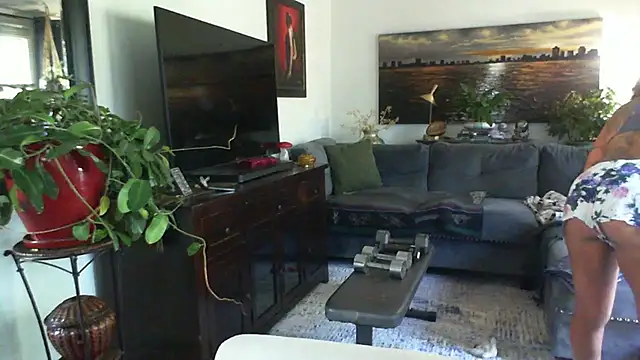 CeceilaMoon online show from October 14, 3:02 pm