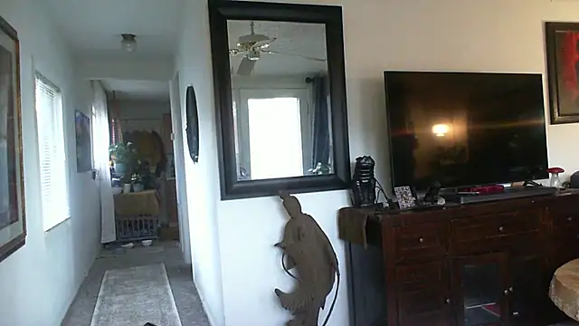 CeceilaMoon online show from November 19, 2:28 pm